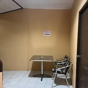 Khaolak Hostel